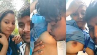Jilatan Liar Di Alam Terbuka Untuk Si Mahasiswi Seksi