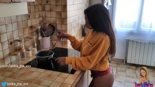 Latika Jha – Lj_015 – Remaja India Montok Digoyang Di Dapur, Payudara Besarnya Bergoyang Liar