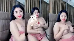 Meychen Bikin Heboh Di Bigo Dengan Payudara Montok Dan Seksi