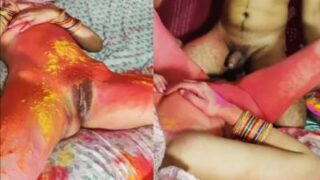 Suami Asyik Main Holi Dengan Istri Telanjang Bulat Di Video Mesum Desi