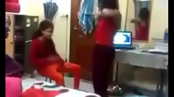 Lucah Di Hostel, Hindi Hot Banget
