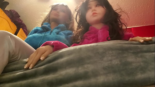 Ayah Ajarkan Seks (bagian 1/3) – Putri Tiri Diajari Teknik Mengulum Kontol