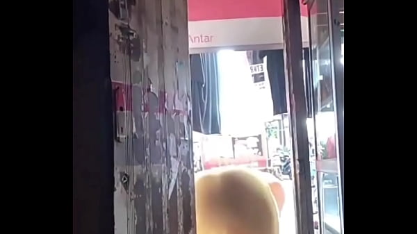 Gairah Membara, Jemur Baju Ditinggal Demi Ranjang Panas