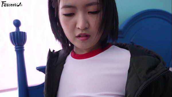 Korea – Goyang Montok Main Peran Pacar Dengan Stoking Hitam Menggoda