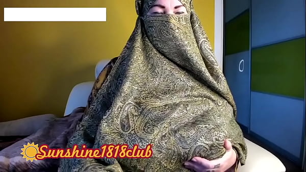 Rekaman Webcam 10 November, Cewek Turki Arab Milf Berhijab, Montok, Toket Gede Bikin Ngilu