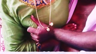 Ibu Rumah Tangga Desi Selingkuh, Ngobrol Kotor Telugu Bikin Makin Panas.