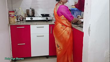 Bokep India Rumahan: Bhabhi Desi Diharduki Kontol Gede