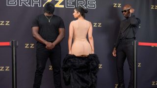 Brazzers Ngegas Total, Ngencrotin Lubang Mepet Violet Sampai Muncrat