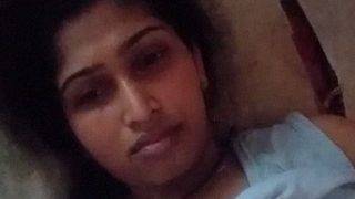 Gadis Tamil Panas Rekam Selfie Bugil Buat Kekasih