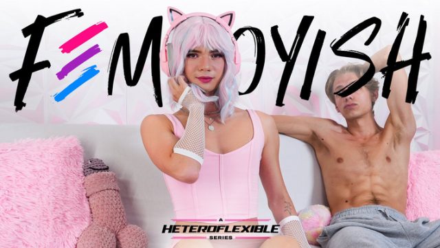 Gamer Femboy Genit Ganti Stik Kontroler Sama Kontol Panas