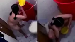 Intip Cewek Seksi Montok Mandi, Toket Gede Basah Bikin Nafsu Naik.