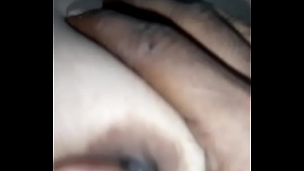 Hiru Si Bhabhi Goyangin Pantat Bikin Ngilu.