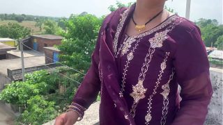 Bhojpuri Desi Bhabhi Nangi Ho Ke Apni Chut Aur Jism Ka Maza Diya Hindi Audio Mein.