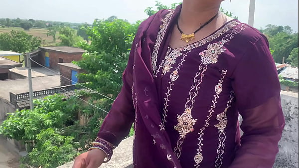 Bhojpuri Desi Bhabhi Nangi Ho Ke Apni Chut Aur Jism Ka Maza Diya Hindi Audio Mein.