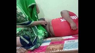Desi Indian Couple Ngewe Panas Di Kamar, Crot Sampe Basah.