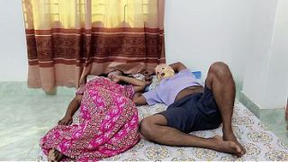 Istri Desi Sekamar Sama Adik Tiri, Ranjang Panas Makin Menggoda.