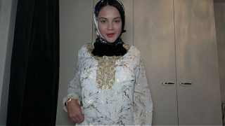 Pov – Ngewein Kakak Tiri Muslim Pakai Hijab, Romantis Tapi Ngehe