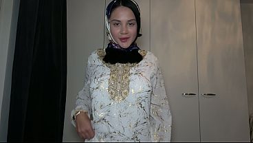 Pov – Ngewein Kakak Tiri Muslim Pakai Hijab, Romantis Tapi Ngehe