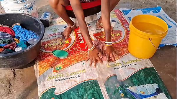 Desi Istri Kampung Digoblok Habis-habisan, Kapok Doi Minta Baju Doang Malah Dikocok Keras