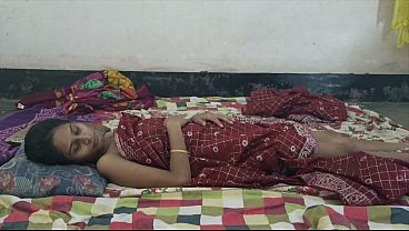Desi Bhabhi Ke Padosi Ne Jor Se Chod Diya, Gand Mar Di Saali Ki.
