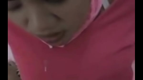 Hijab Ngentot, Jilbab Basah Kena Kontol