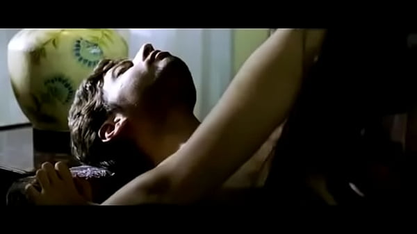 Adegan Panas Dan Seksi Di Film Hindi Yang Bikin Ngilu.