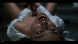 Alien Parasit Pikiran Ngontrol Cewek Seksi, Bikin Minta Digebukin