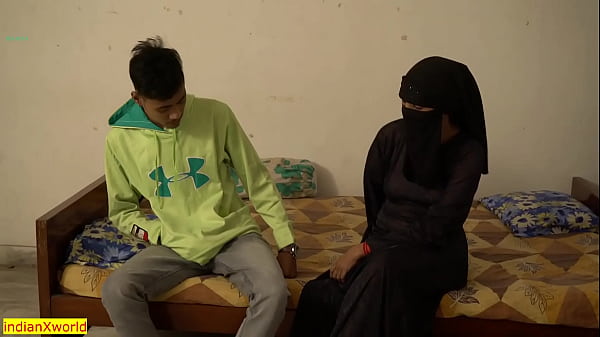 Cewek Hijab India Ngentot Sama Temen Suami! Istriku Digebukin
