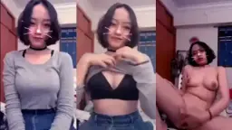Atifah Tiktokers Cantik Sange Colmek Desah Sambil Merangsang