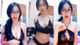 Awcece Host Binal, Siap Manjain Kamu Live Bareng, Gak Sabar Nungguin Kamu Main-main Sama Gula Manis Di Mulut.