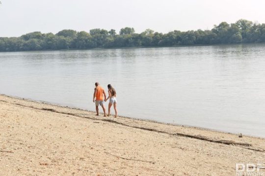 Liburan Lilu Moon: Kontol Ddf Nembus Dalam