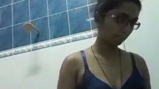 Perawat Tamil Buka Baju Jari-jari Memek Bulu Lebat
