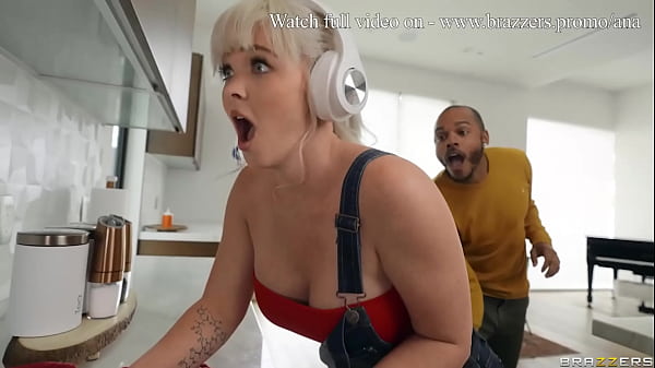 Nih Bokep Seru, Cewek Gede Nih Doi Ngentot Pantat!! – Kay Carter, Delilah Day / Brazzers / Tonton Full Di Www.brazzers.promo/ana