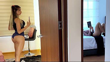 Ibu Mertua Seksi Ketahuan Ngocok Sambil Dengerin Erangan Di Kamar Sebelah, Bikin Makin Panas!