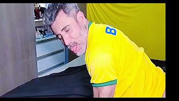 Orang Arab Datang Ke Brasil Dan Ngencrotin Lubang Pantat Bapak Brasil (cuplikan)