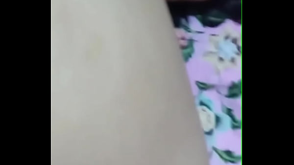 Luar Lagi Hujan, Suami Pergi, Tetangga Main Ke Rumah, Langsung Main-main Di Kamar.