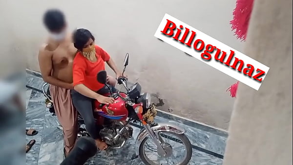 Hot Xxx Dikocok Temen Di Atas Motor, Suara Hindi Bikin Makin Basah