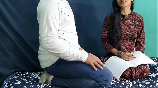 Tante Guru India Paling Hot, Gaya Doggy Bikin Crot, Suara Hindi Jelas Bikin Makin Basah