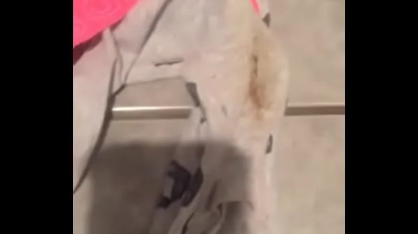 Desi, Lu Tahu Kan Gue Pengen Banget Ngerasain Tubuh Lo Dari Ujung Rambut Sampe Ujung Kaki.