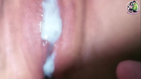 สาวไทยแอบโดนเย็ดตอนผัวออกบ้าน แตกในหีเยิ้มๆ Creampie สุดเสียว