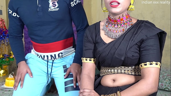 Gila! Ngewe Step Mom Di Hari Ultah, Desi Hot Banget Abis!