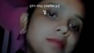 Sonali Das Pamer Bugil Pas Video Call.