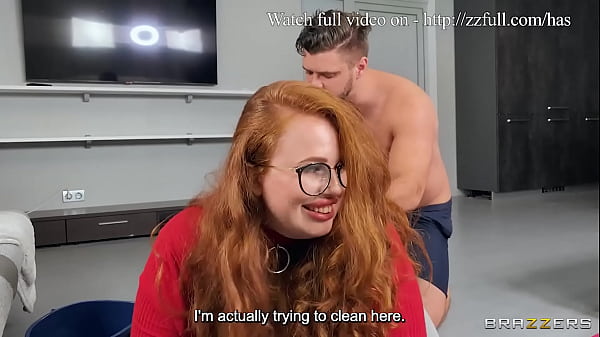 Yola Main Bersih-bersih Sambil Ngewe Sembunyi-sembunyi / Brazzers / Download Full Dari Https://zzfull.com/has