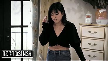 Satu Pelacur Asia Kesepian Butuh Kontol Buat Bikin Perutnya Buncit.