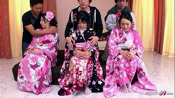 Orgy Jepang Langka, Tiga Abg Jav Imut Dengan Bulu Kemaluan Lebat Bikin Muncrat