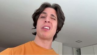 Abang Tiri Arab Prancis Ngewein Adik Tiri Yang Imut.