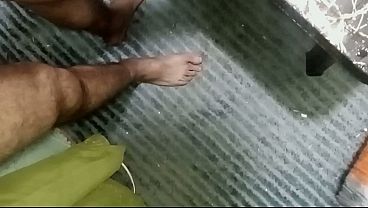 Ngentot Bertiga Arab, Kontol Digebukin Sama Dua Ekor Jantan, Si Pasif Irak Dibuka Lubang Pantatnya Sampai Meraung.