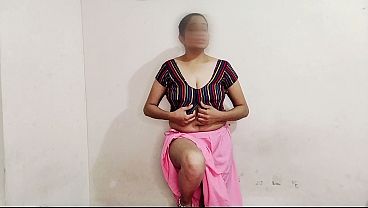 Bhabhi Lagi Gila, Suami Ditinggal Demi Kontol Gede Mertua, Nungging Digojlok Porno Hindi