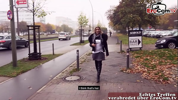Gadis Turki Remaja Digiring Ke Pertemuan Seks Liar Di Pinggir Jalan