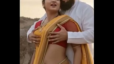 Desi Bhabhi Saree Me Boobs Dabake Romance, Garmi Bhari Raat Ka Khel.